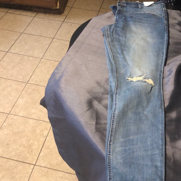 Express Denim - New with Tags- Express Stretch Leggings Jeans